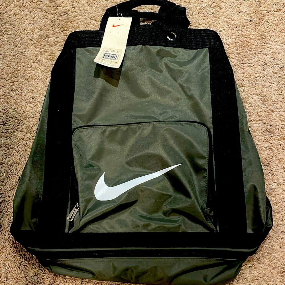 NIKE backpack/bag with bottom zippered section-NEW with tags